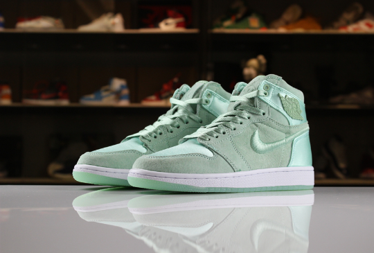 Women 2018 WMNS Air Jordan 1 Summer of High Mint Foam White-Metallic Gold